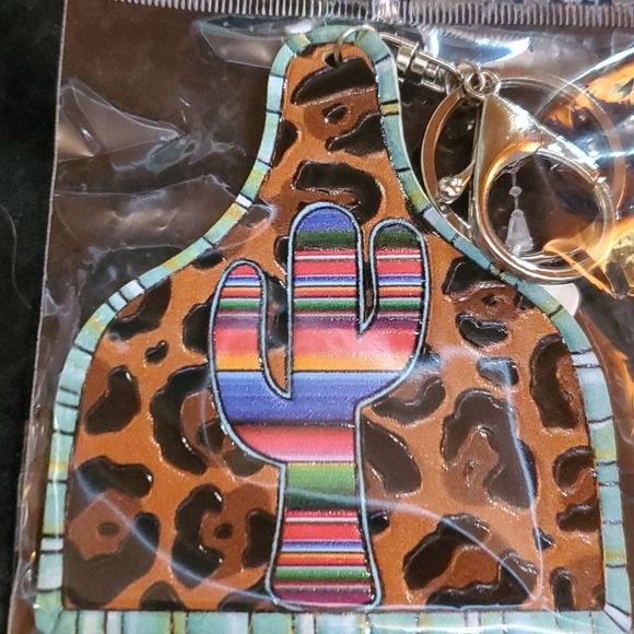 Keychain - Picture 3 of 3